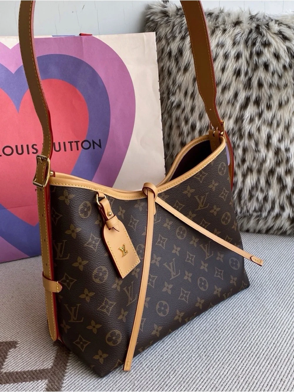 LOUIS VUITTON Bag New LV Bag - Picture 3 of 6